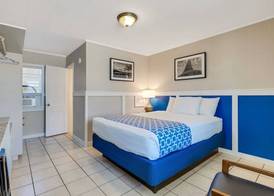 Dolphin Oceanfront Motel - Nags Head 5