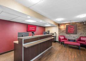 Red Roof Inn Asheville - Biltmore West 2