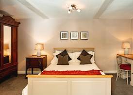 Wheatacre White Lion 4