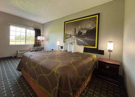 Super 8 by Wyndham Mt. Carmel IL 4