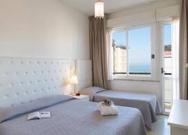 Hotel La Perla Rimini 4
