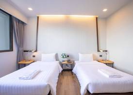 The Royal River Hotel 5