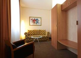 IntercityHotel Berlin Ostbahnhof 5