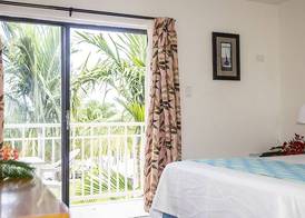 Orange Hill Beach Inn 5