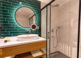 Q Style Hotel 2