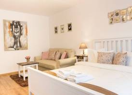 Sector 4 - Motru 75 by MRG Apartments 2