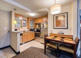 Residence Inn by Marriott Chapel Hill 4
