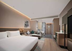 Holiday Inn Qingdao CBD by IHG 5