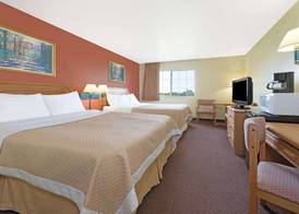 Days Inn by Wyndham Cameron 5