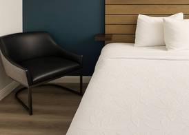 Rancho San Diego Inn & Suites 4