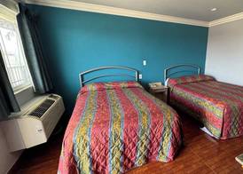 Hiland Motel 4
