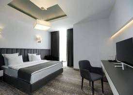 Aghababyan's Hotel 5