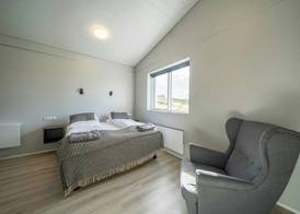Dis Cottages 5