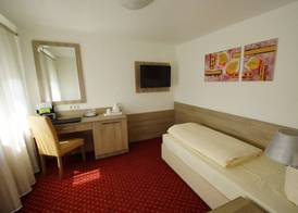 Airport Hotel Filder Post 3