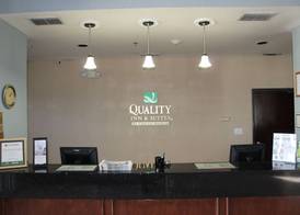 Quality Inn & Suites Terrell 5