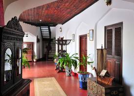 Dhow Palace Hotel 2