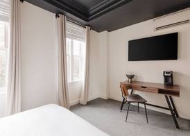 Dupont Circle Embassy Inn by FOUND 5