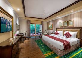 Mayfair Lagoon 3