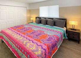 Lazy Cuckoo Inn - Sleek and Stylish Studio Apartments 4