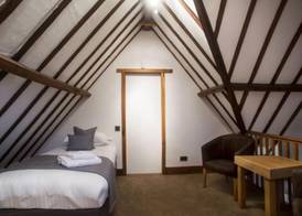 Tewinbury Farm Hotel 4