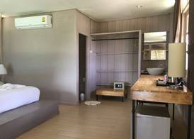 HIP Seaview Resort @ Phi Phi 2