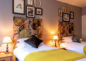 Crown Hotel 4