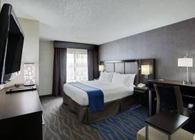 Holiday Inn Express & Suites MEADOWLANDS AREA by IHG 4