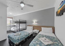 Gold Coast Inn 5
