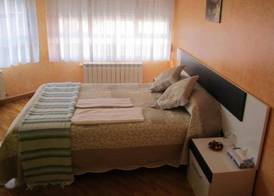 Hostal Becares 5