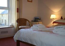 Troedyrhiw Bed & Breakfast 5