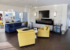 Comfort Inn & Suites Coralville - Iowa City near Iowa River Landing 2