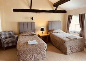 Cain Valley Hotel 3