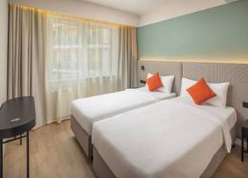Escala Hotel & Suites 5