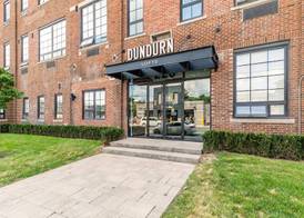 GLOBALSTAY. Dundurn LOFTS. Free parking 2
