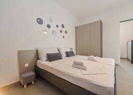 Double L House 5