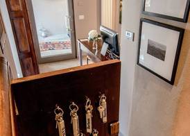Uve Rooms & Wine Bar 2