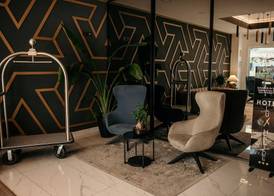 Hotel Lux Melide 5