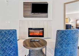 Holiday Inn Express & Suites MOUNT AIRY by IHG 5