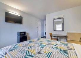 Motel 6-Oshkosh, WI 5