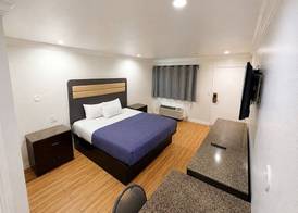 BELL RESORT MOTEL 4