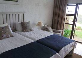 Dutton's Cove Guest House 4