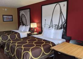 Super 8 by Wyndham Sandusky 4
