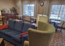 Comfort Inn & Suites 3