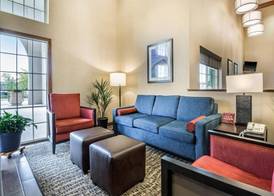 Comfort Suites at Par 4 Resort 2