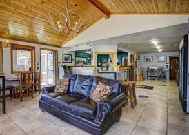 Super 8 by Wyndham Gardiner/Yellowstone Park Area 4