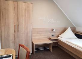 Hotel Restaurant Zur Neroburg 2