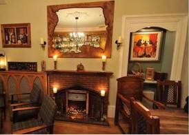 Poppies Hotel and Restaurant 3