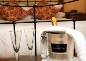Corinium Hotel & Restaurant 5