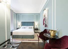 Glimpse Hotel 3