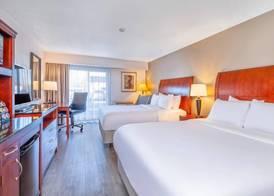 Comfort Inn & Suites Thousand Islands Harbour District 5